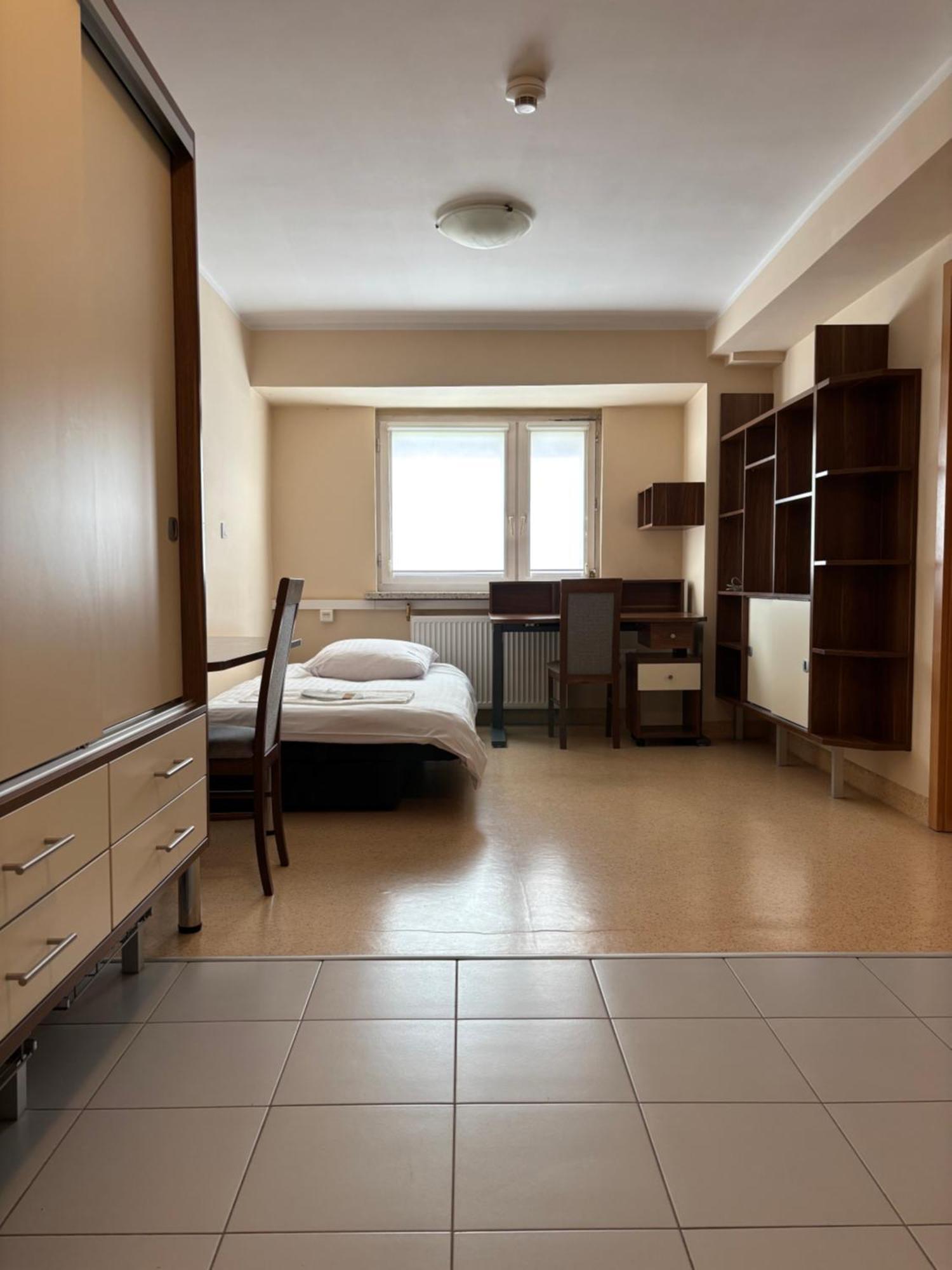 Aparthotel Dom Akademicki Przy Ulicy Nieszawskiej Poznan